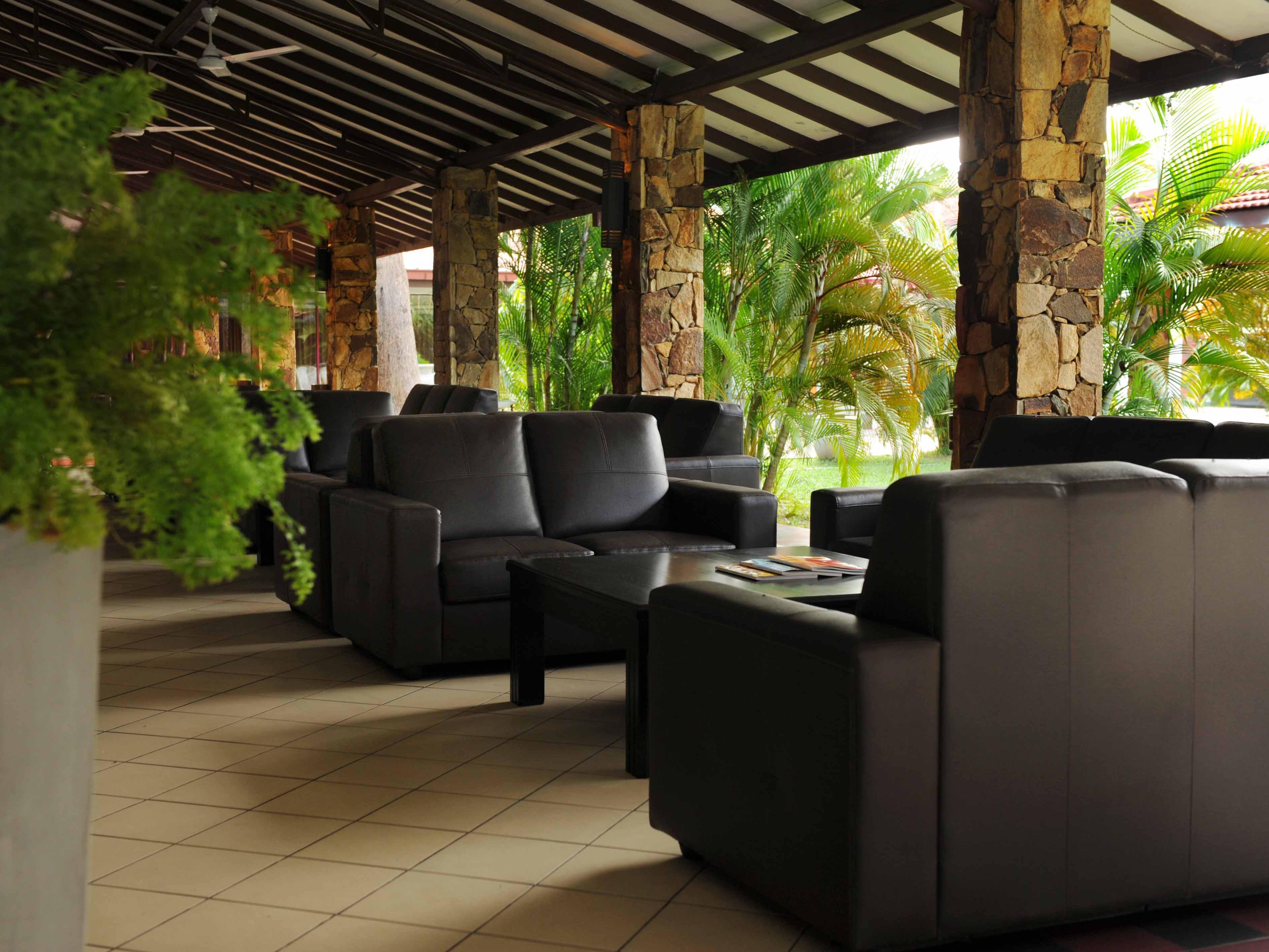 Full Moon Garden Hotel Negombo Exteriör bild